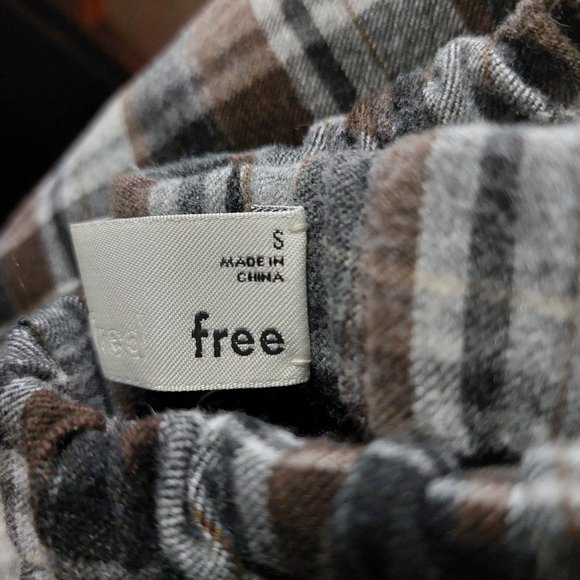 Wilfred Free Aritzia Winter Plaid Dionne Flannel Jogger Pants Small - Picture 4 of 9